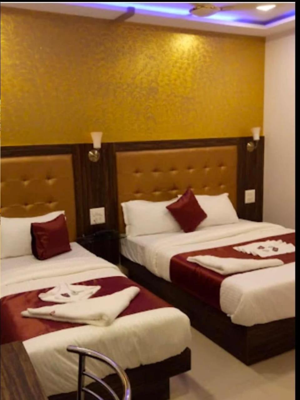 Flagship 83490 Hotel Bently Palace Mumbai Exterior foto